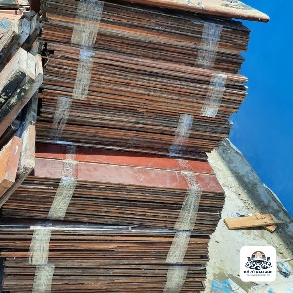 Sàn gỗ cũ tại Hà Nội1