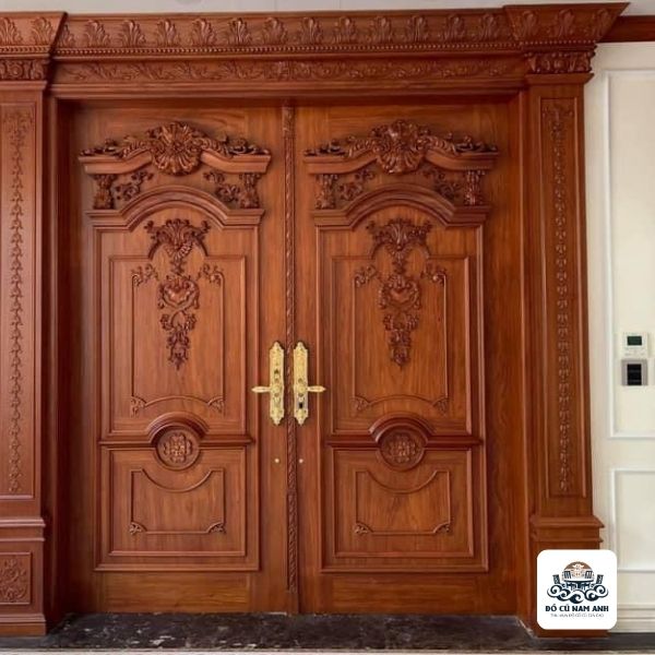 Cửa gỗ cũ TPHCM2