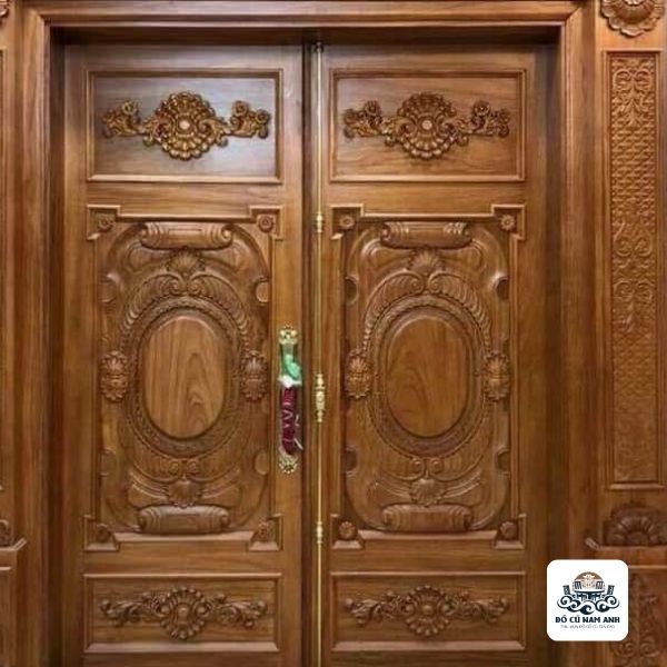 Cửa gỗ cũ TPHCM1
