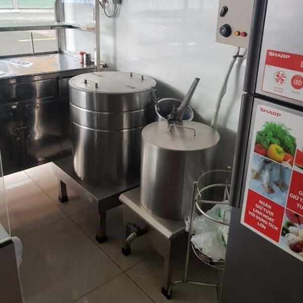 Thanh lý nồi nấu phở cũ1