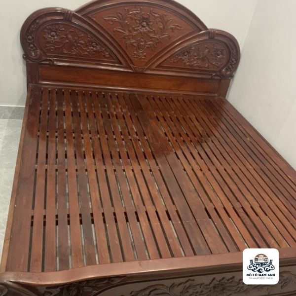 mua giường gỗ cũ tại Gia Lâm 2