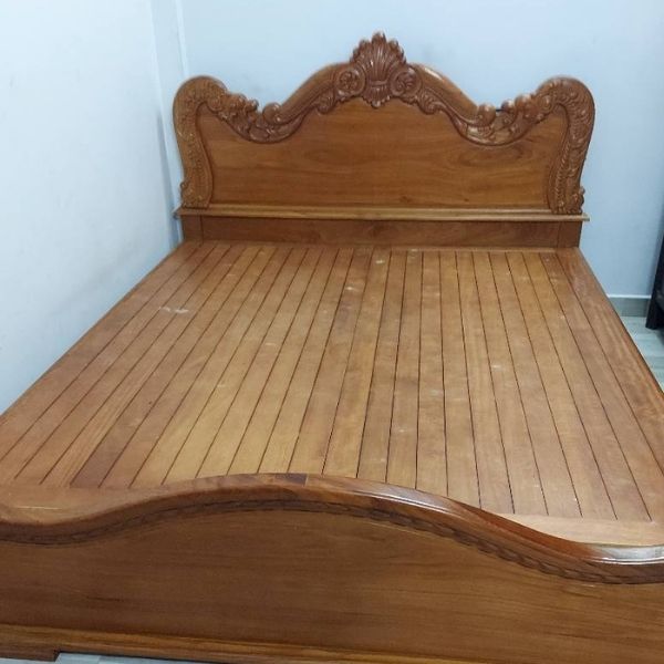 mua giường gỗ cũ tại Hòa Bình 