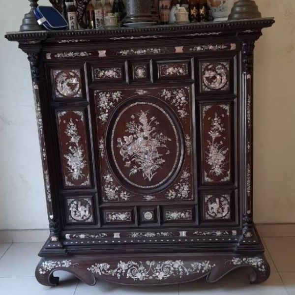 Thu mua bàn thờ gỗ cổ cũ 1