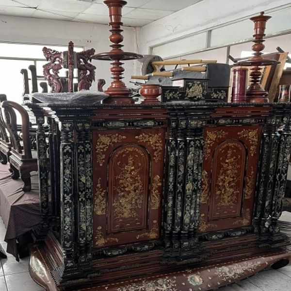 Thu mua bàn thờ gỗ cổ cũ 