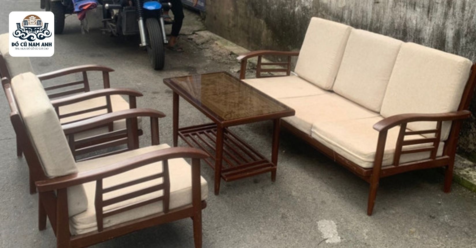 sofa gỗ cũ 3