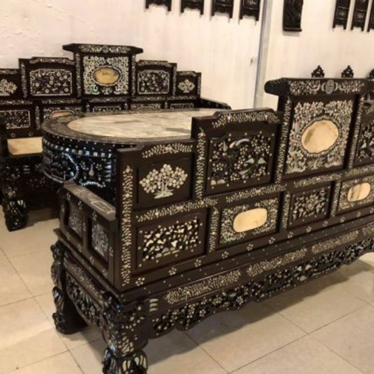 Thu mua đồ gỗ cổ điển cũ1