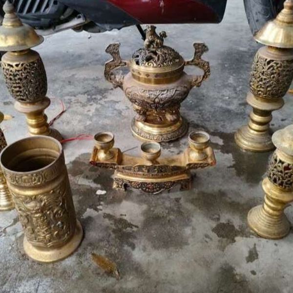 Thu Mua Lư Hương, Chuông Đồng Cổ 2