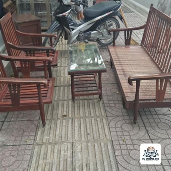 Thu Mua Bàn Ghế Cũ2