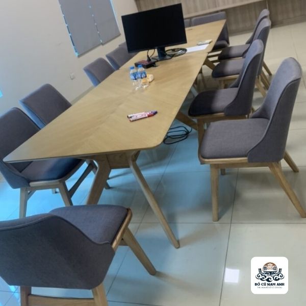 Thu mua bàn ghế cũ1