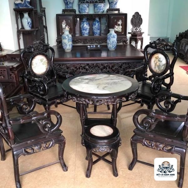 Thu mua bàn ghế cũ tại Long Biên1