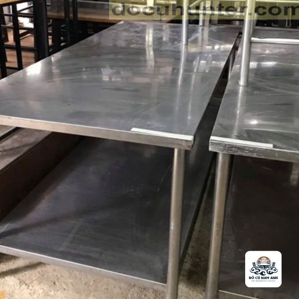 Bàn chặt inox cũ3