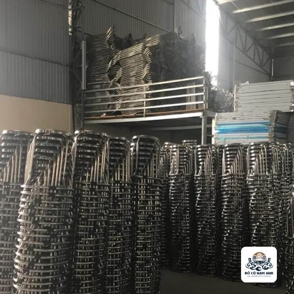 Mua bàn ghế inox1