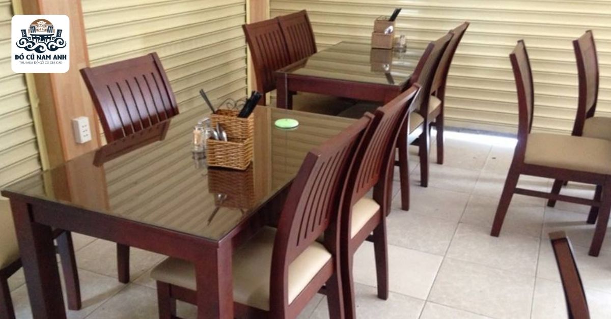 Chợ đồ cũ, bàn ghế hà nội