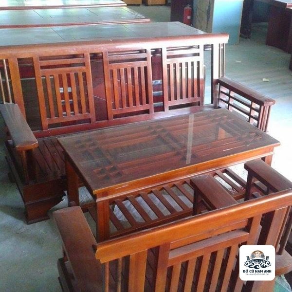 Thanh lý bàn ghế phòng khách cũ tại Hà Nội2